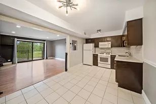 621 Tralee Ct, Schaumburg, IL 60193 - Photo 10