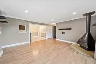621 Tralee Ct, Schaumburg, IL 60193 - Photo 2