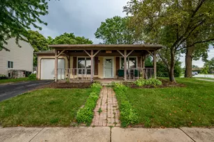 2S677 Wembly Dr, Warrenville, IL 60555 - Photo 1