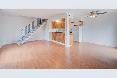 1673 Cornell Drive #1673, Hoffman Estates, IL 60169 - Photo 2