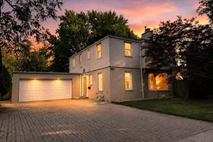 4635 W Peterson Ave, Chicago, IL 60646 - Photo 1