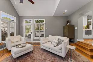 725 N County Line Rd, Hinsdale, IL 60521 - Photo 6
