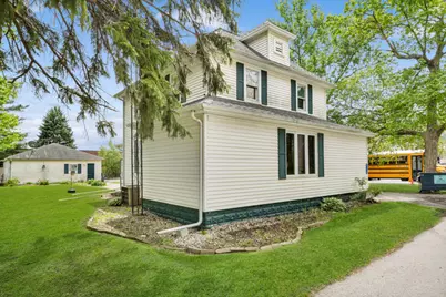 5172 E Center Street, Bourbonnais, IL 60914 - Photo 2
