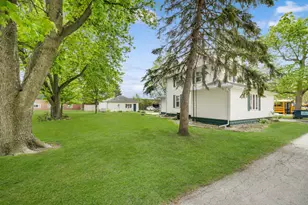 5172 E Center St, Bourbonnais, IL 60914 - Photo 4