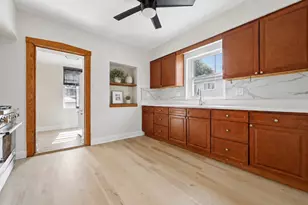 1605 S 51st Ct, Cicero, IL 60804 - Photo 16