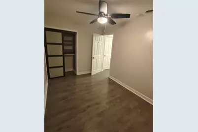 18468 W Meadow Lane, Gurnee, IL 60031 - Photo 8