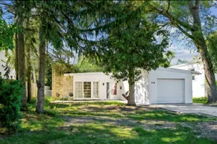 1578 McCraren Rd, Highland Park, IL 60035 - Photo 1