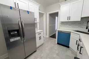 11415 S Prairie Ave, Chicago, IL 60628 - Photo 8