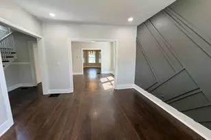 11415 S Prairie Ave, Chicago, IL 60628 - Photo 4
