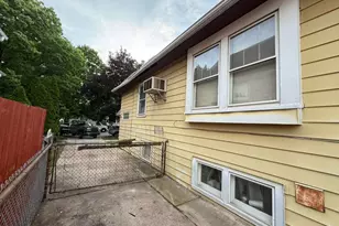 2627 S 60th Ct, Cicero, IL 60804 - Photo 2