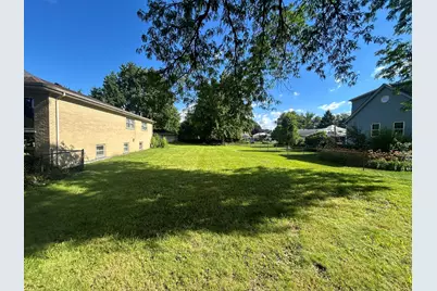 8326 45th Place, Lyons, IL 60534 - Photo 12