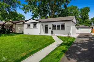 6413 Dunham Rd, Downers Grove, IL 60516 - Photo 2
