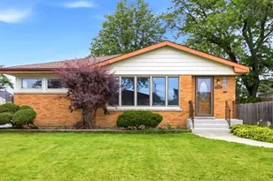 6936 W Oakton Ct, Niles, IL 60714 - Photo 2
