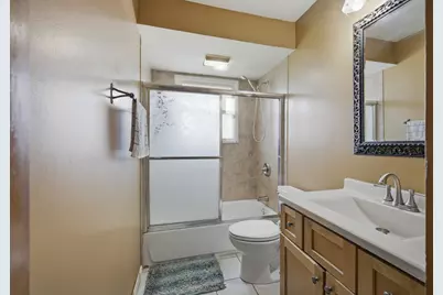 170 E Altgeld Avenue, Glendale Heights, IL 60139 - Photo 12