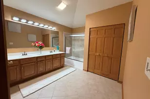8 Fairfax Ct, Bolingbrook, IL 60490 - Photo 18