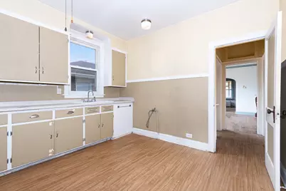 9419 S 54th Avenue, Oak Lawn, IL 60453 - Photo 8