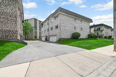 4011 W 97th Street #2N, Oak Lawn, IL 60453 - Photo 2