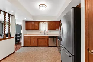 4011 W 97th St, Oak Lawn, IL 60453 - Photo 10