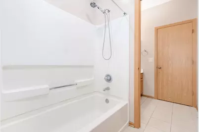 750 Bayles Drive, Romeoville, IL 60446 - Photo 18