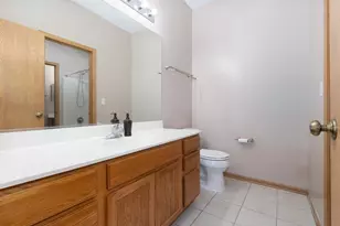 750 Bayles Dr, Romeoville, IL 60446 - Photo 16