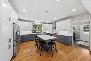 198 N Glenview Ave, Elmhurst, IL 60126 - Photo 16