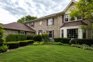 2311 Crabtree Ln, Algonquin, IL 60102 - Photo 1