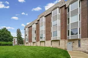 2400 Archbury Dr, Park Ridge, IL 60068 - Photo 18