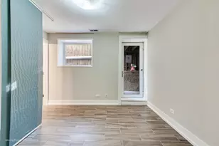 1625 W Ainslie St, Chicago, IL 60640 - Photo 14