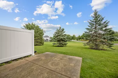 407 Bluegrass Parkway, Oswego, IL 60543 - Photo 24