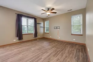 407 Bluegrass Pkwy, Oswego, IL 60543 - Photo 6