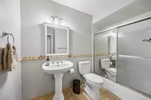800 E Old Willow Rd, Prospect Heights, IL 60070 - Photo 16
