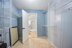 800 E Old Willow Rd, Prospect Heights, IL 60070 - Photo 14