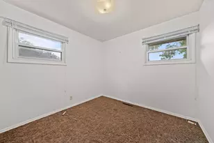 1006 Copper Dr, Machesney Park, IL 61115 - Photo 16
