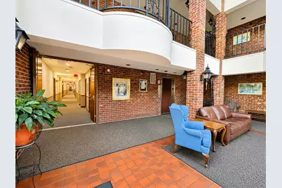 520 Biesterfield Road #209, Elk Grove Village, IL 60007 - Photo 8