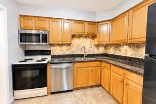520 Biesterfield Rd, Elk Grove Village, IL 60007 - Photo 10