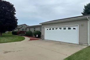 409 9th St, Milledgeville, IL 61051 - Photo 2