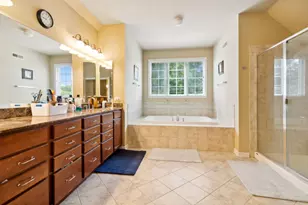 391 Lake Run Ln, North Aurora, IL 60542 - Photo 20