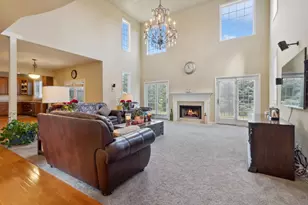 391 Lake Run Ln, North Aurora, IL 60542 - Photo 10