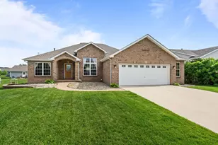 2939 Vaughndale Dr, Machesney Park, IL 61115 - Photo 1