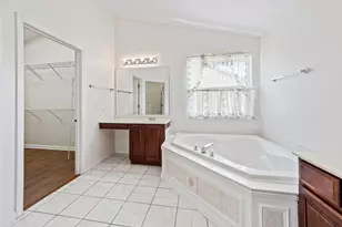 9 Sagebrush Ct, Streamwood, IL 60107 - Photo 22