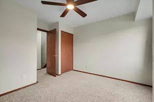 1212 Lancaster Dr, Champaign, IL 61821 - Photo 24