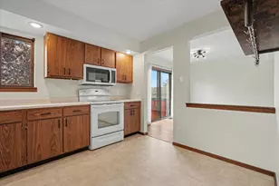 1212 Lancaster Dr, Champaign, IL 61821 - Photo 16