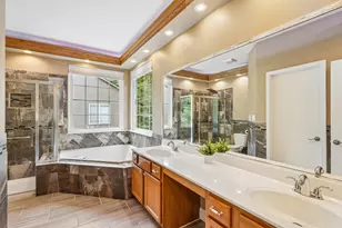 442 Harbor Dr, Carpentersville, IL 60110 - Photo 16