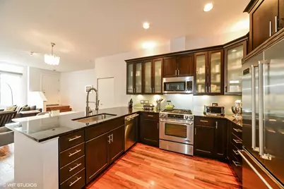 708 N Orleans Street #A, Chicago, IL 60654 - Photo 8