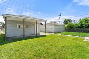 12347 S Elizabeth St, Calumet Park, IL 60827 - Photo 8
