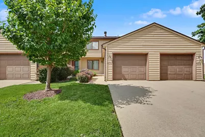 1214 Lancaster Drive #1214, Champaign, IL 61821 - Photo 1
