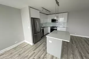 655 W Irving Park Rd, Chicago, IL 60613 - Photo 10