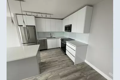 655 W Irving Park Road #3313, Chicago, IL 60613 - Photo 8