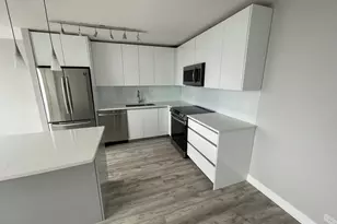 655 W Irving Park Rd, Chicago, IL 60613 - Photo 8