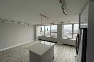 655 W Irving Park Rd, Chicago, IL 60613 - Photo 6